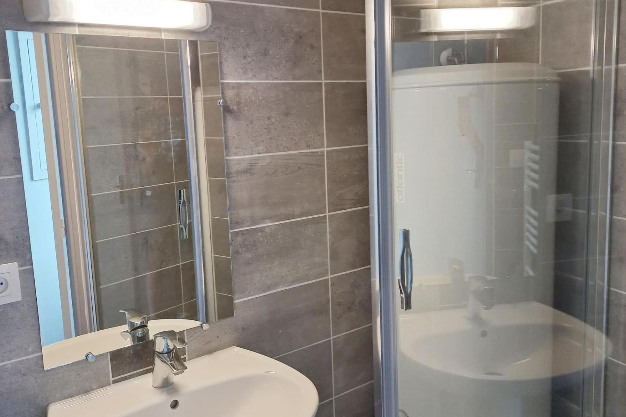 Grand Studio ✰ 35M² ✰ Centre ✰ 4Pers/2Lits ✰ Cuisine ✰ Wifi Candé Exterior foto